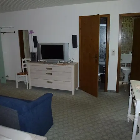 Gæstehus Pension Steinbraeu 3*