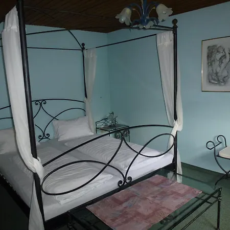 Casa de hóspedes Steinbraeu 3*