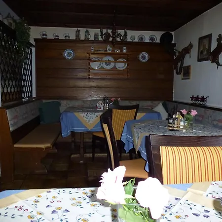 Guest house Steinbraeu Faistenau